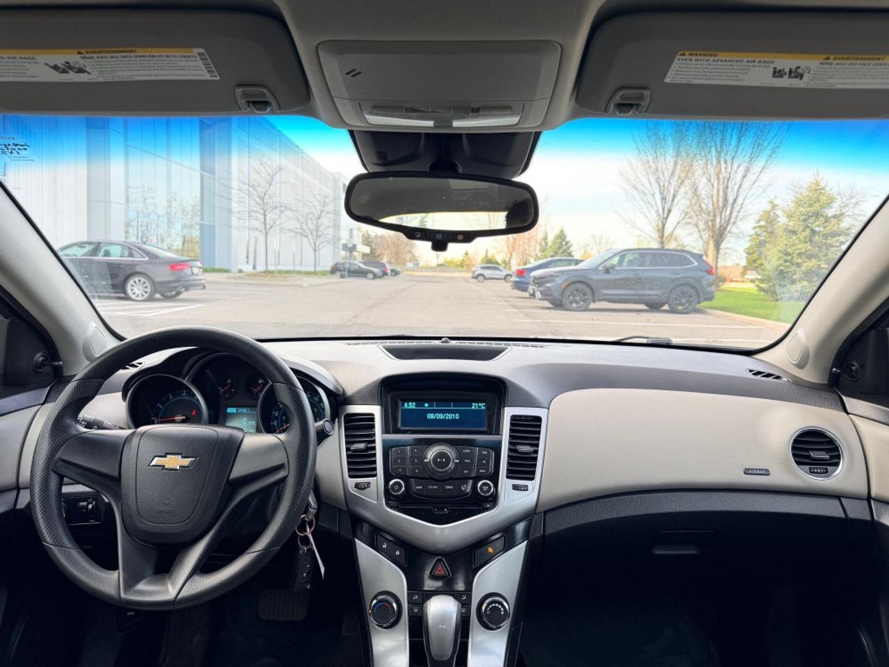 2014 Chevrolet Cruze 4dr Sedan 2LS Photo