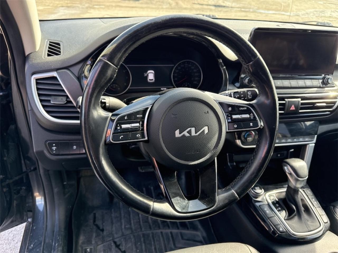 2022 Kia Seltos EX Premium  Sunroof - $163 B/W Photo