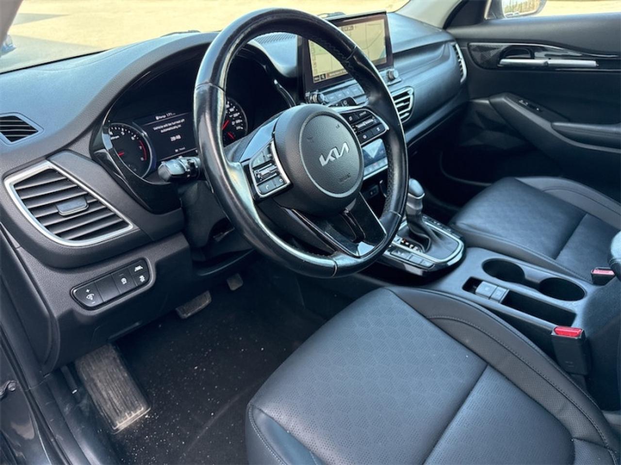 2022 Kia Seltos EX Premium  Sunroof - $163 B/W Photo