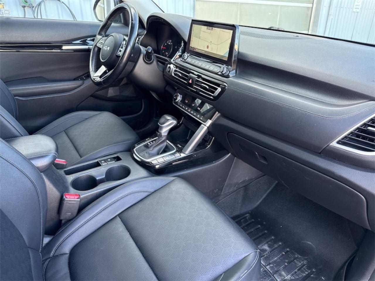 2022 Kia Seltos EX Premium  Sunroof - $163 B/W Photo