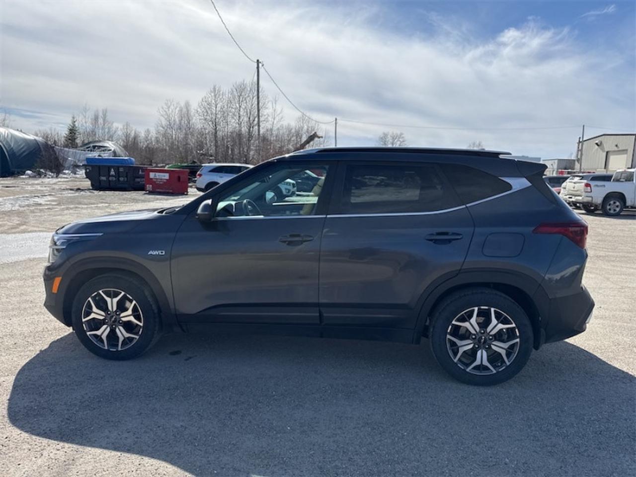 2022 Kia Seltos EX Premium  Sunroof - $163 B/W Photo