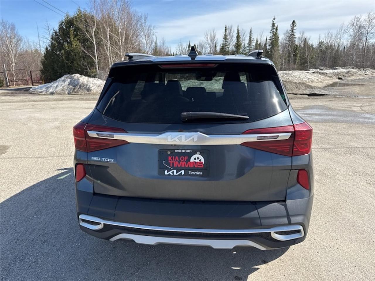 2022 Kia Seltos EX Premium  Sunroof - $163 B/W Photo