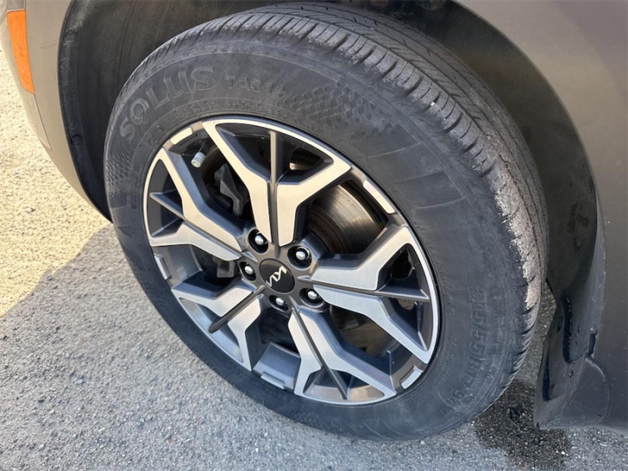 2022 Kia Seltos EX Premium  Sunroof - $163 B/W Photo