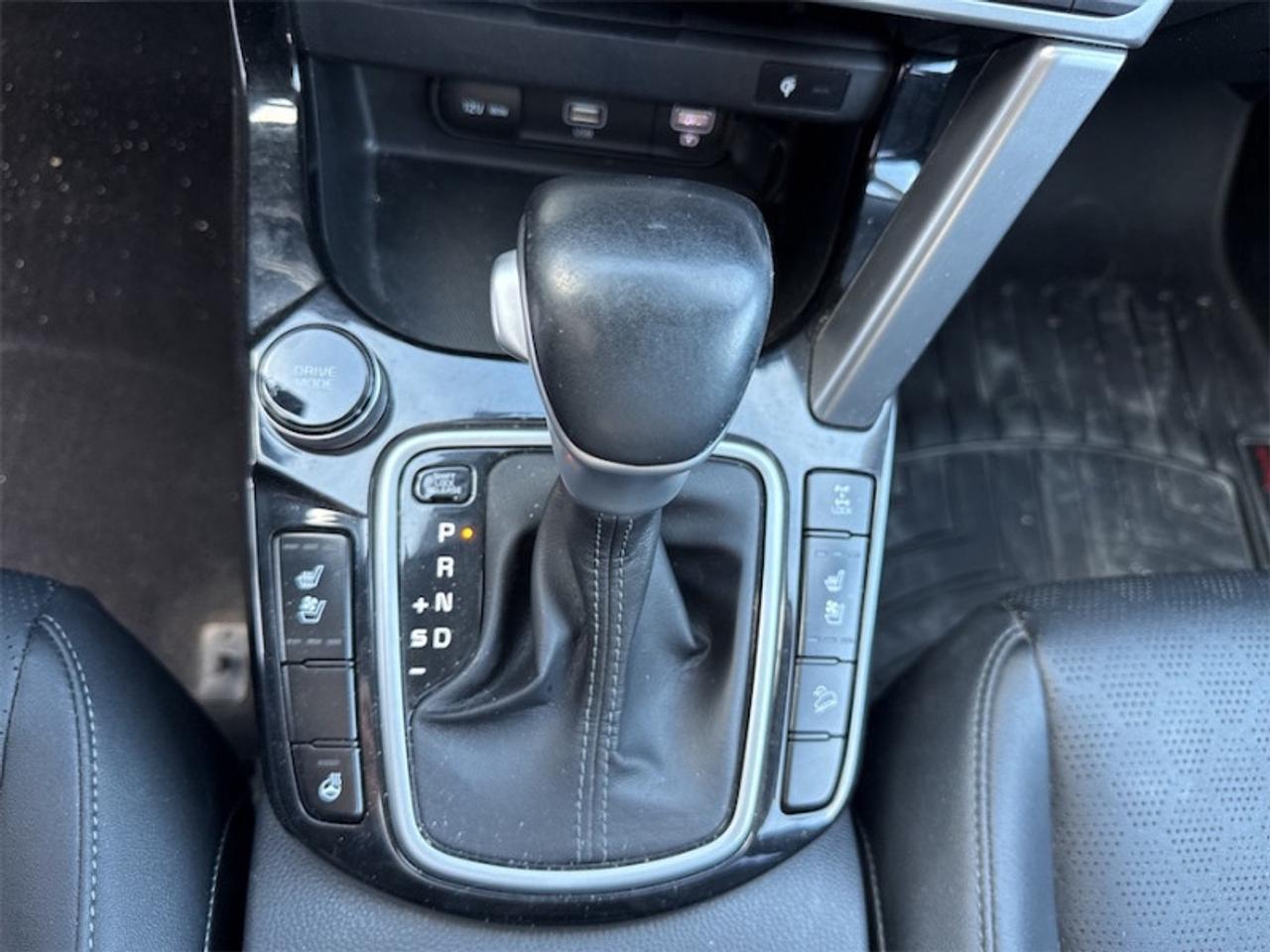 2022 Kia Seltos EX Premium  Sunroof - $163 B/W Photo