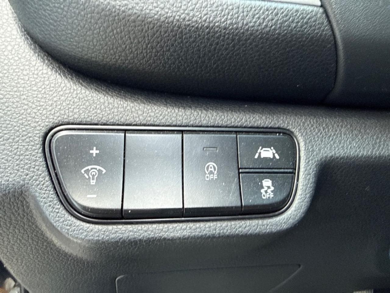 2022 Kia Seltos EX Premium  Sunroof - $163 B/W Photo