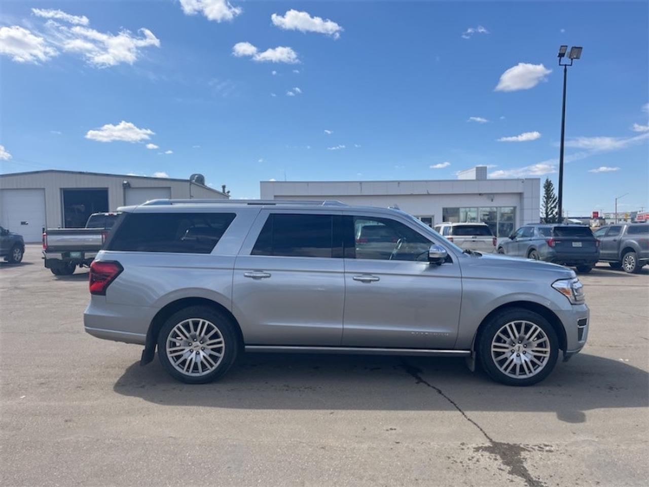 2023 Ford Expedition  Photo1