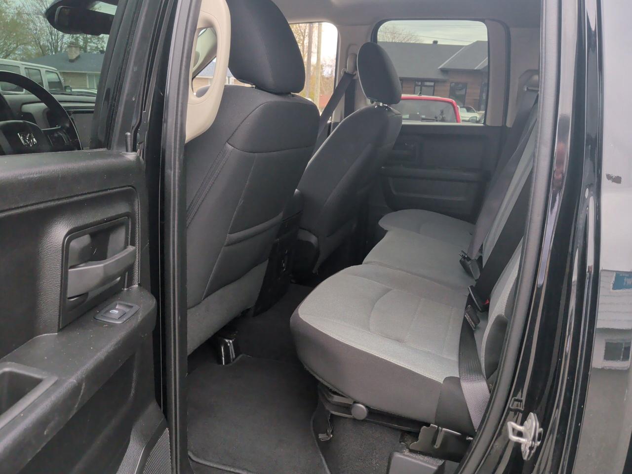 2022 RAM 1500 Classic EXPRESS