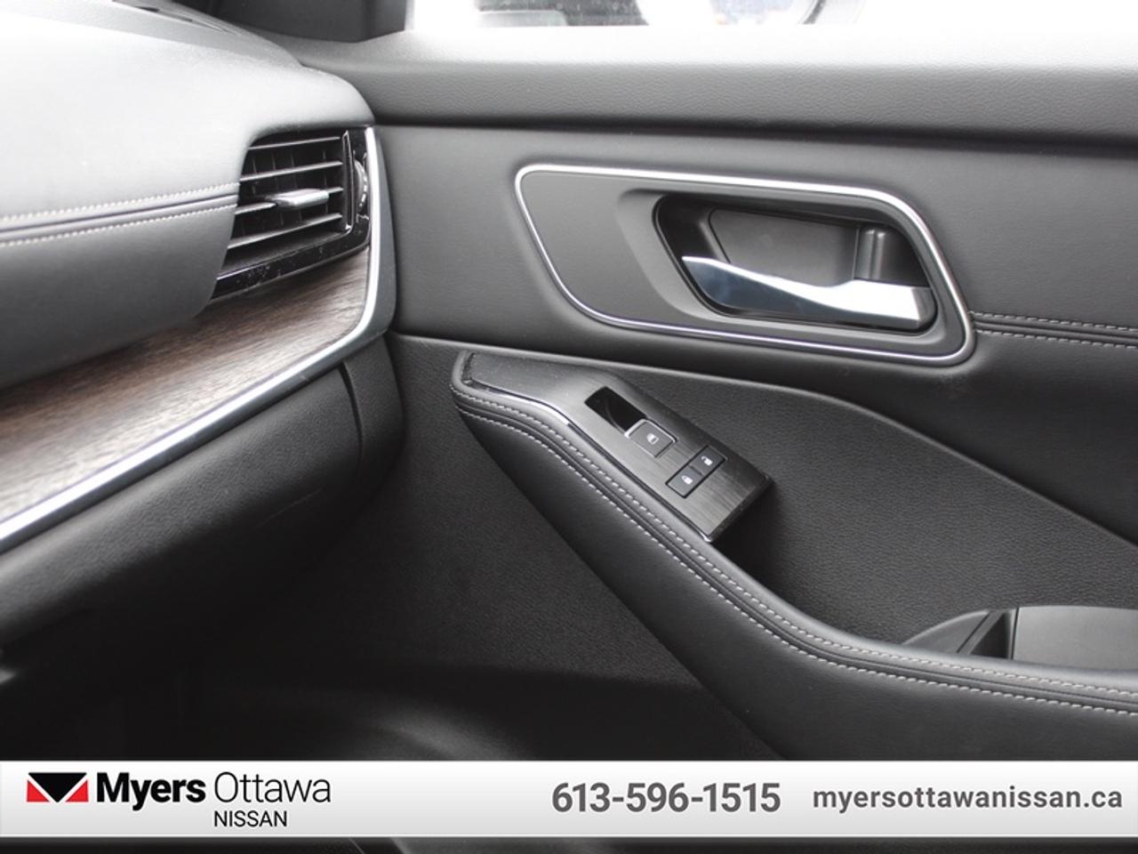 2025 Nissan Rogue Platinum  - HUD -  Leather Seats Photo