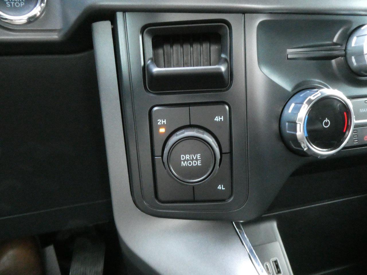 2025 Ford F-150 XLT | Heated Seats | Backup Cam | Nav | Photo