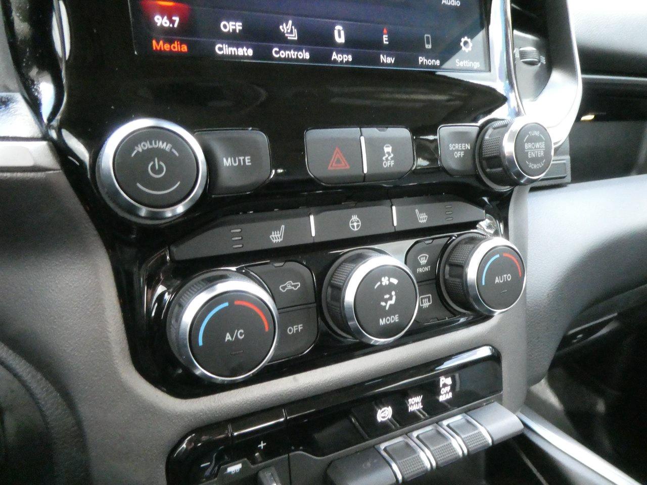 2019 RAM 2500 Big Horn | Heated Seats | Backup Cam | Nav | Photo