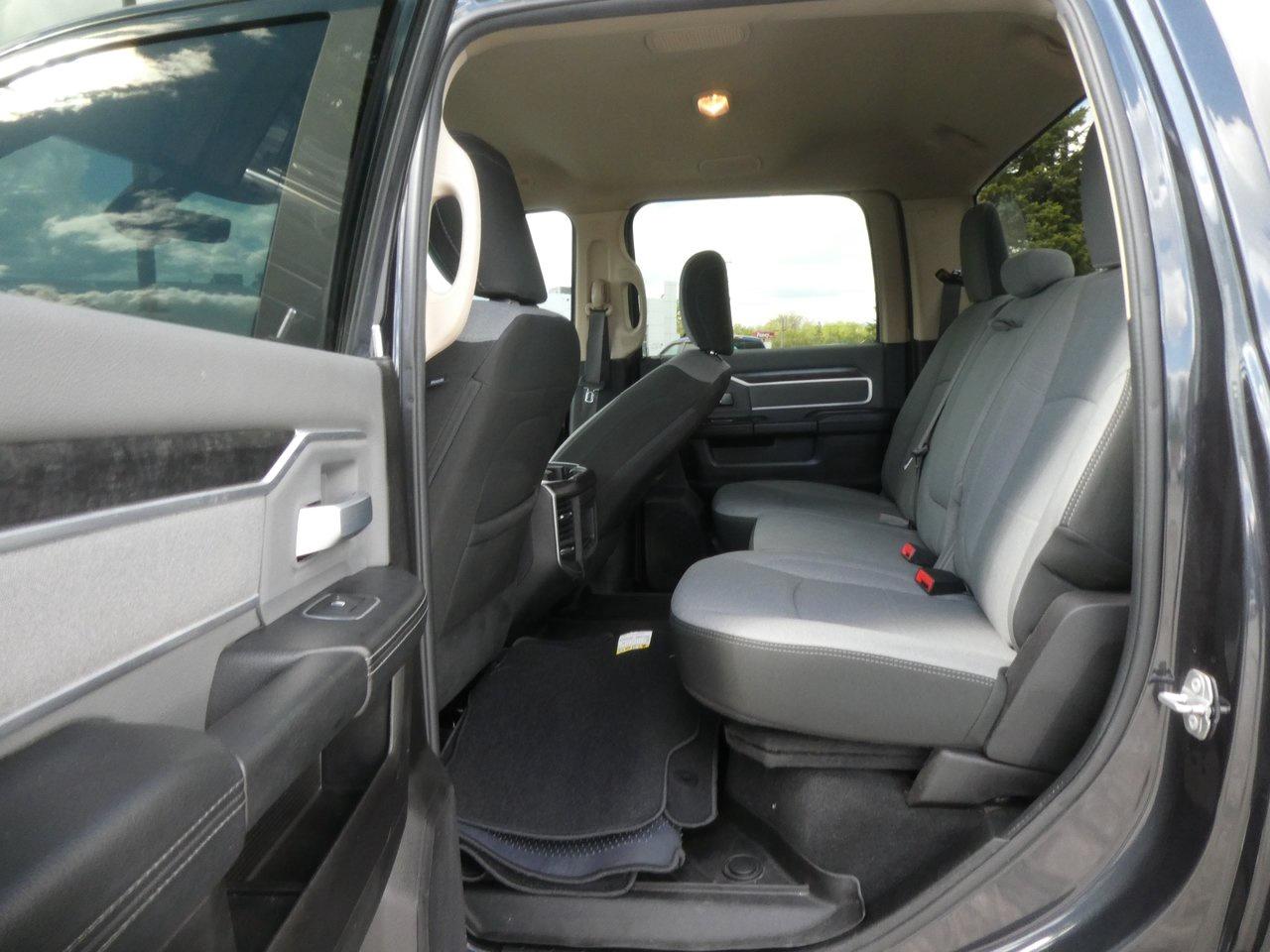 2019 RAM 2500 Big Horn | Heated Seats | Backup Cam | Nav | Photo