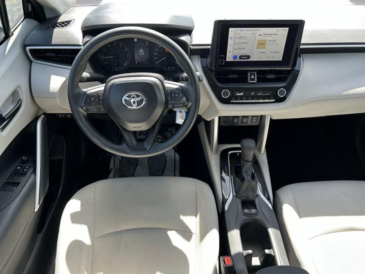 2025 Toyota Corolla Cross L FWD | No Accidents | Adaptive Cruise Control Photo