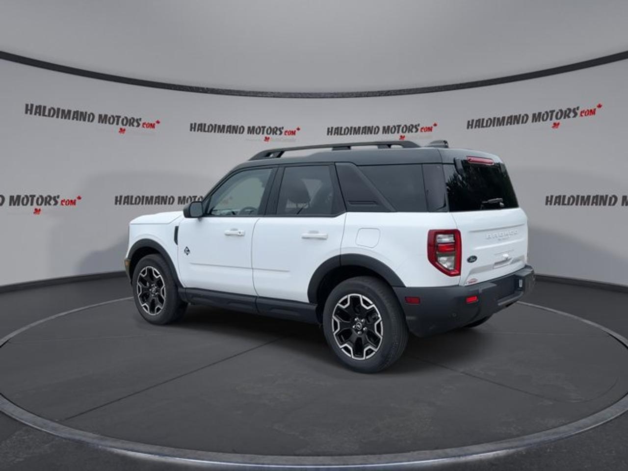 2025 Ford Bronco Sport Outer Banks 4x4 | No Accidents |  Leather Seats Photo