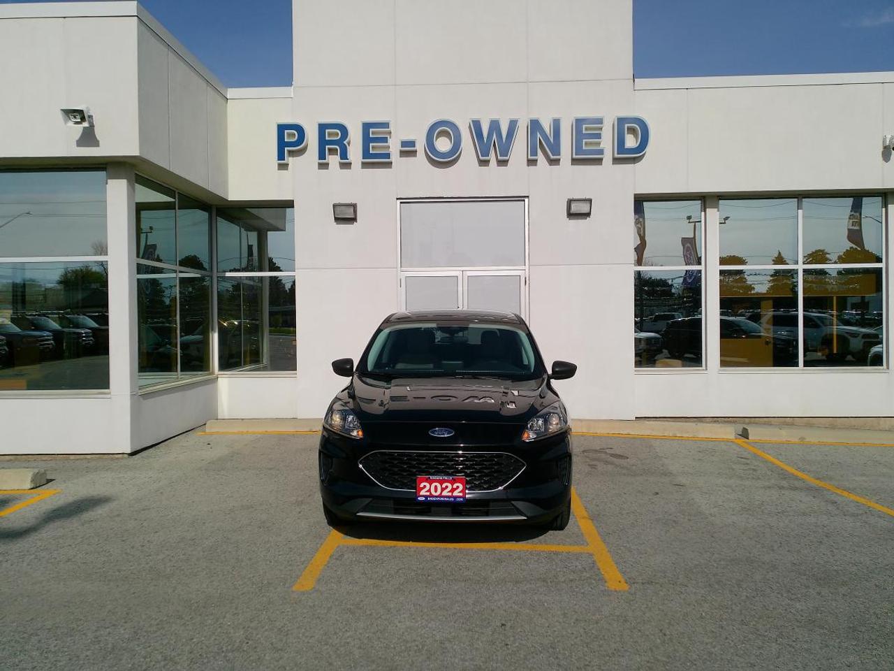 2022 Ford Escape SE AWD Photo2