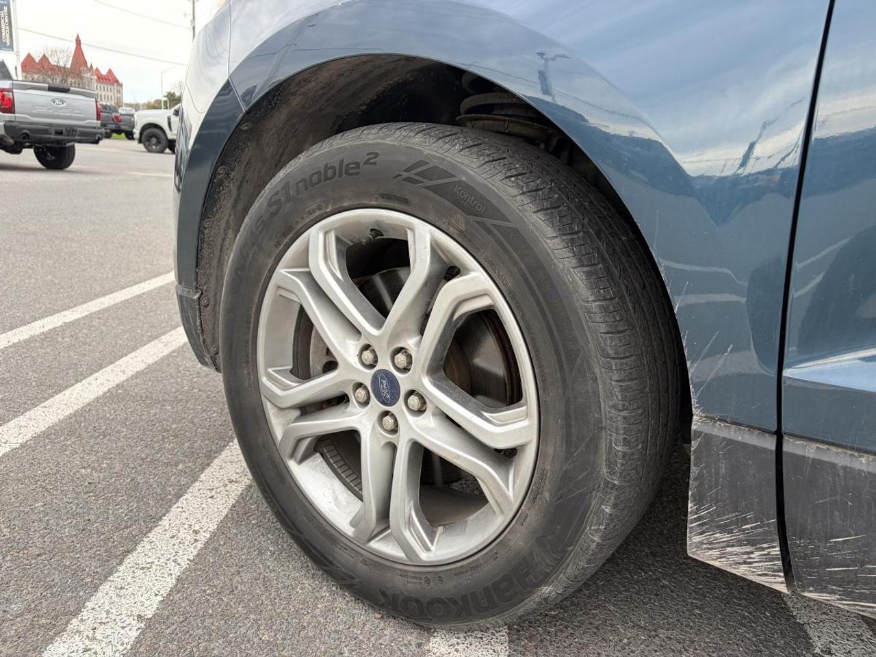 2016 Ford Edge Titanium Photo
