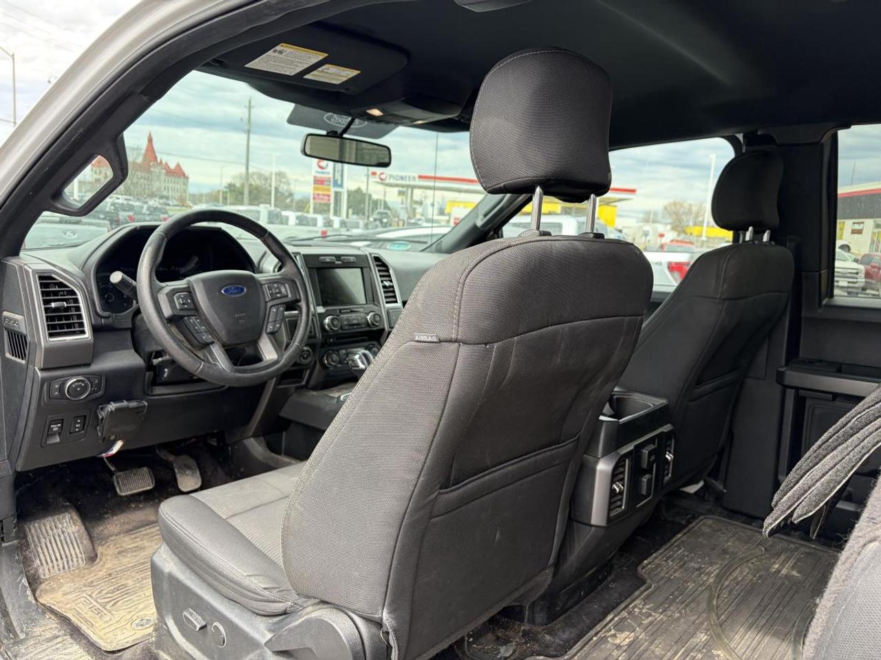 2016 Ford F-150 XLT Photo