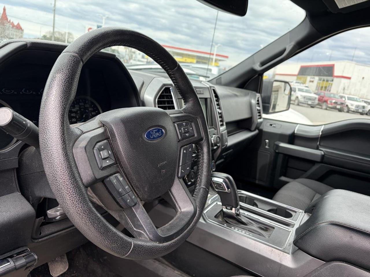 2016 Ford F-150 XLT Photo