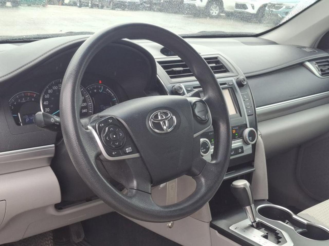 2013 Toyota Camry LE | One Owner | Bluetooth | Rear Camera | Let's Go ! Photo