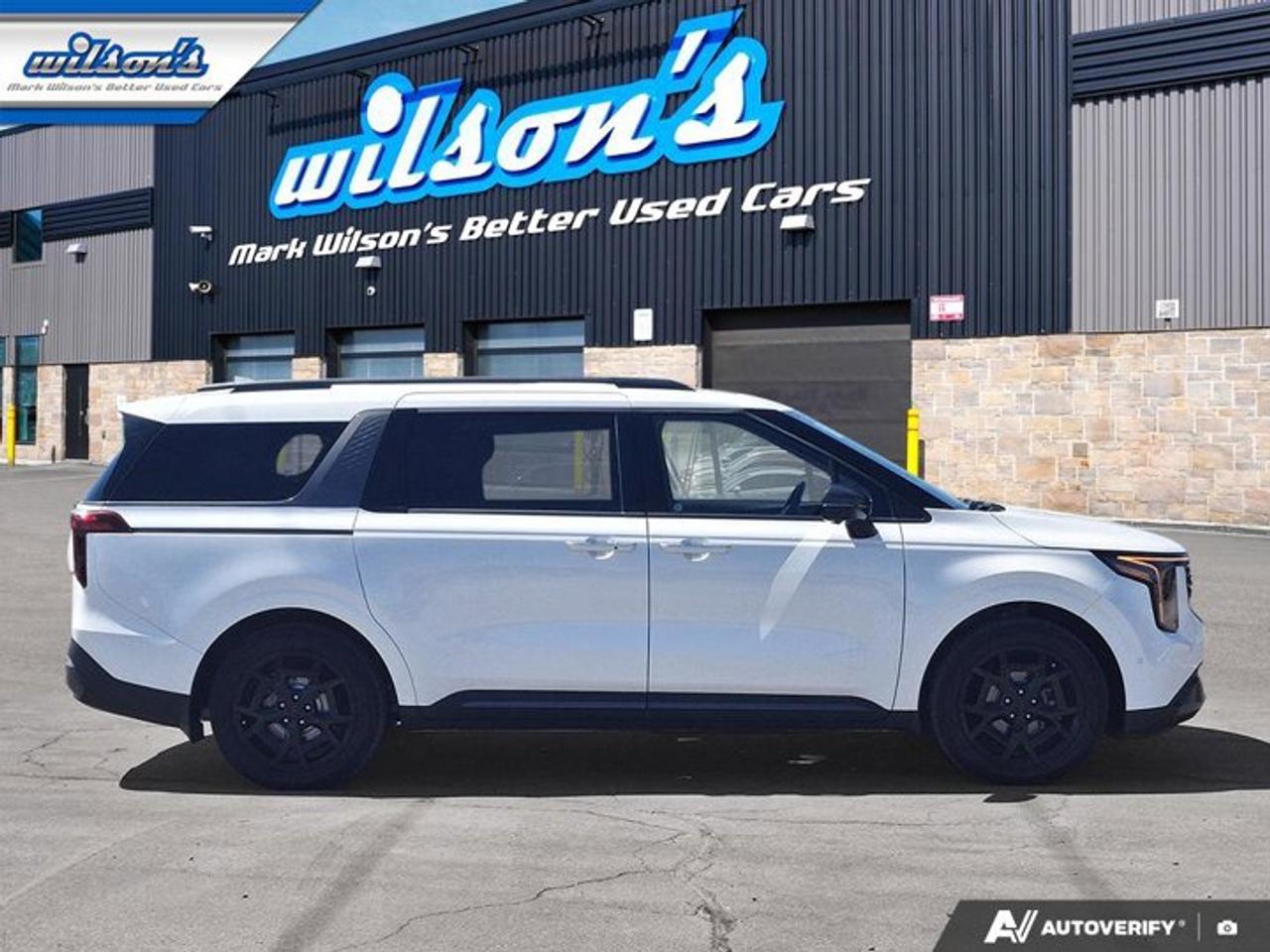 2025 Kia Carnival Hybrid SX+ | Leather | Captain's Chairs | Heated + Cooled Seats | Sunroof | Heated Steering | and More ! Photo