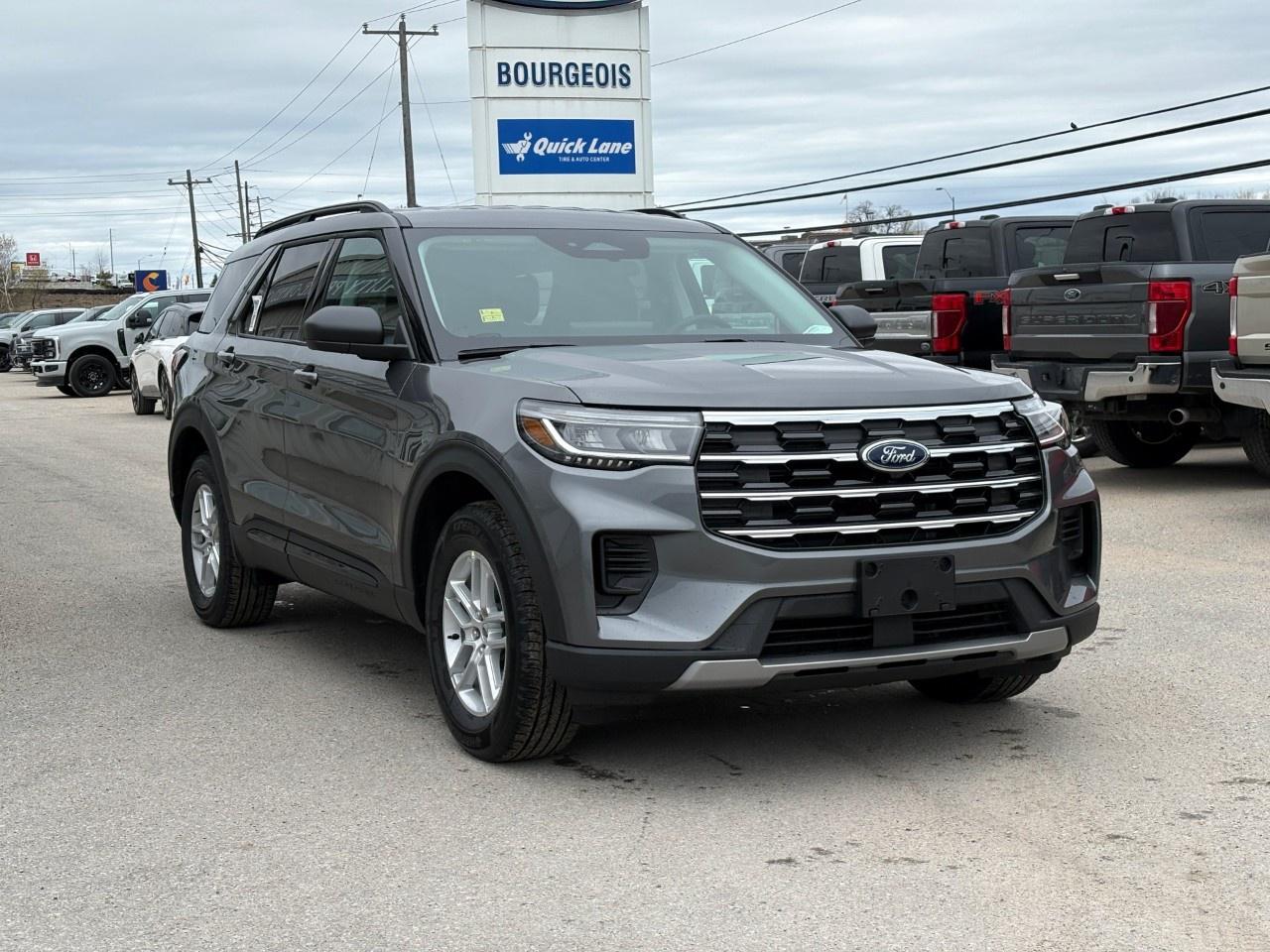 2026 Ford Explorer Active w/200A Pkg 4WD Photo
