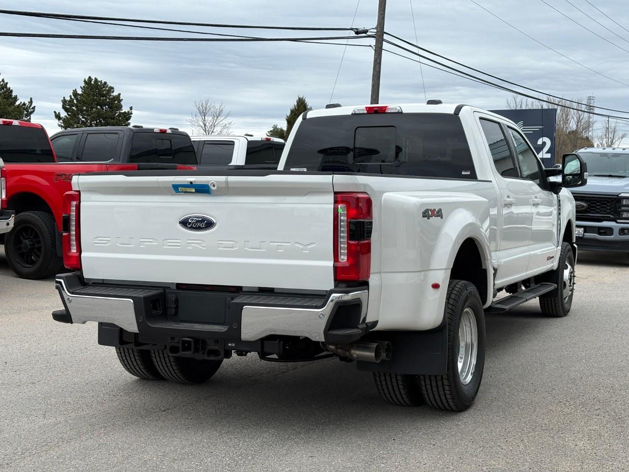 2026 Ford F-350 Super Duty DRW LARIAT 4WD CREW CAB 8' BOX Photo