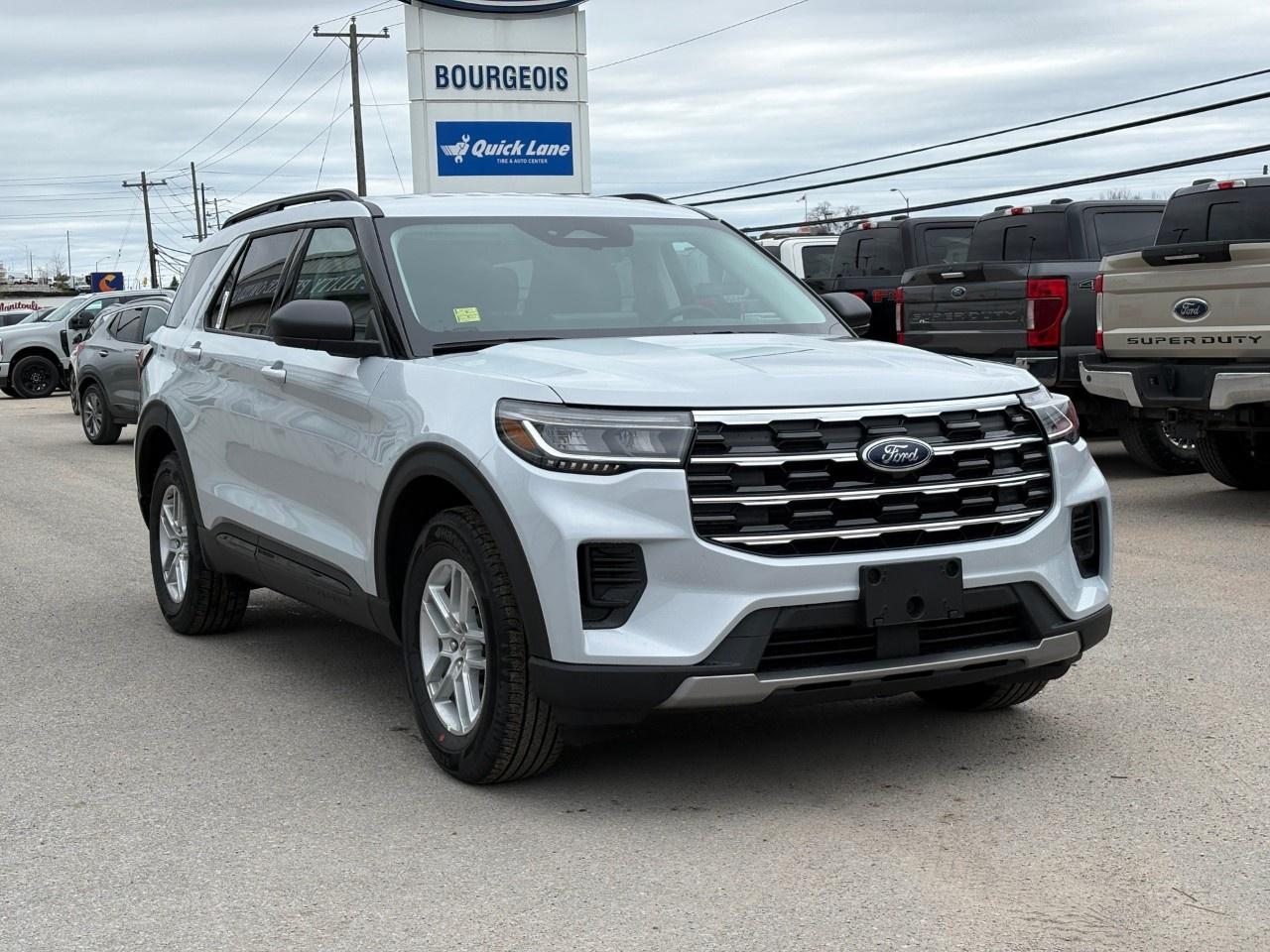 2026 Ford Explorer Active w/200A Pkg 4WD Photo