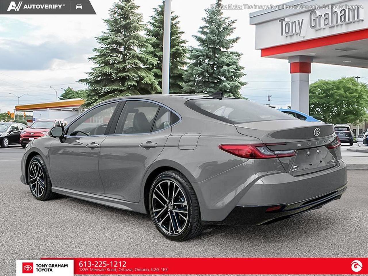 2026 Toyota Camry XLE Photo3