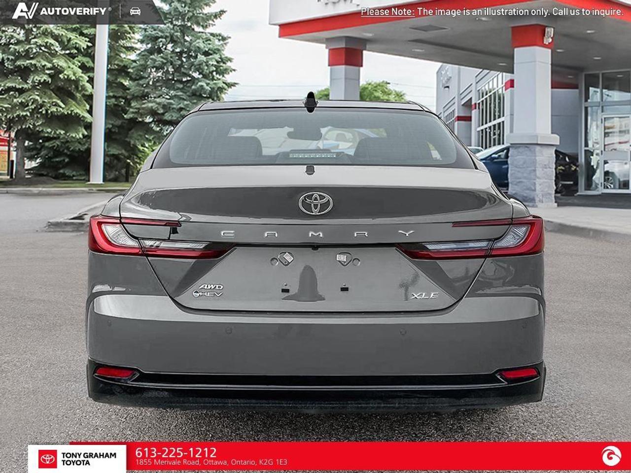 2026 Toyota Camry XLE Photo4