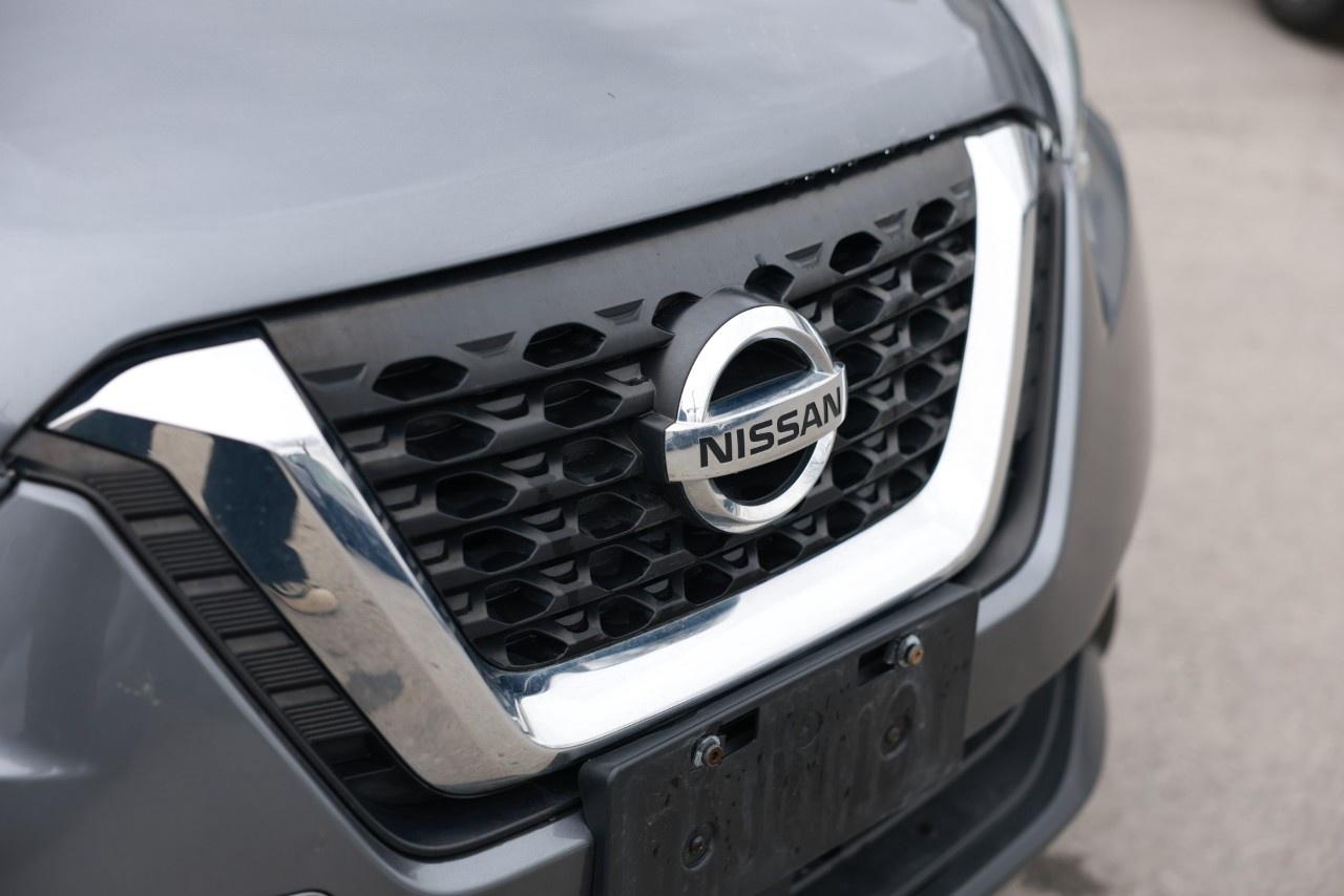 2020 Nissan Kicks SV FWD Photo