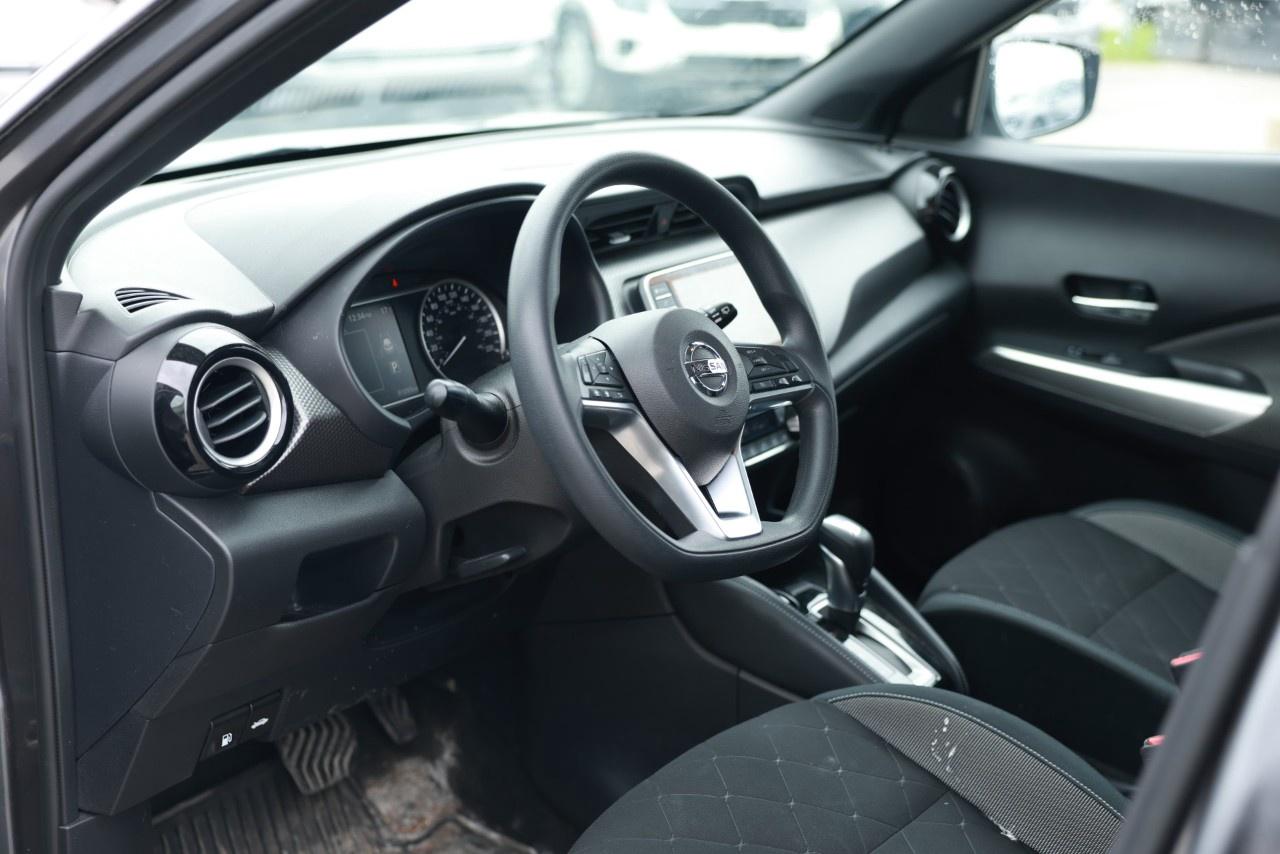 2020 Nissan Kicks SV FWD Photo