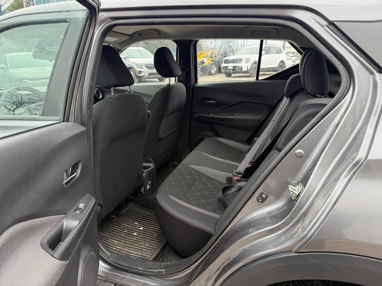 2020 Nissan Kicks SV FWD Photo