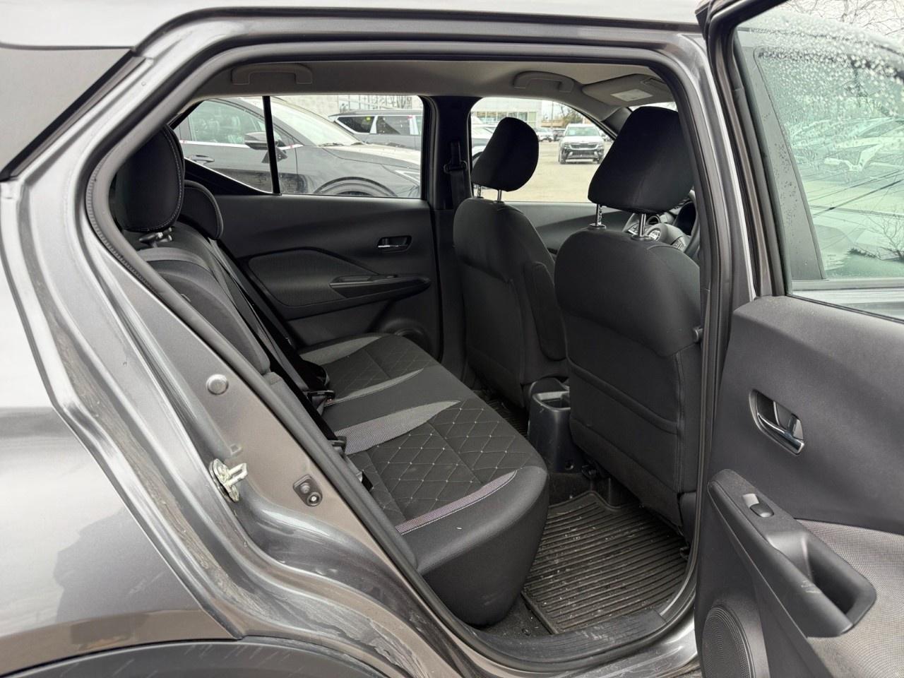 2020 Nissan Kicks SV FWD Photo