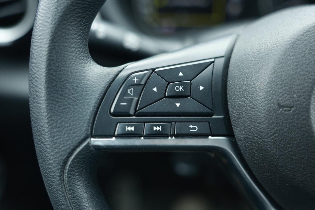 2020 Nissan Kicks SV FWD Photo