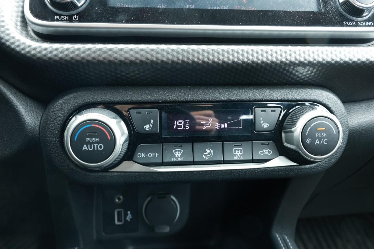 2020 Nissan Kicks SV FWD Photo