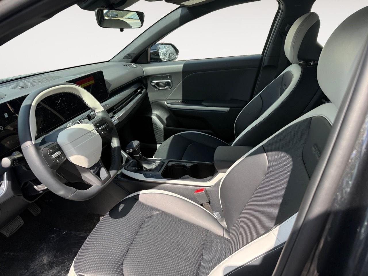 2026 Kia K4 GT-Line Turbo FWD Photo
