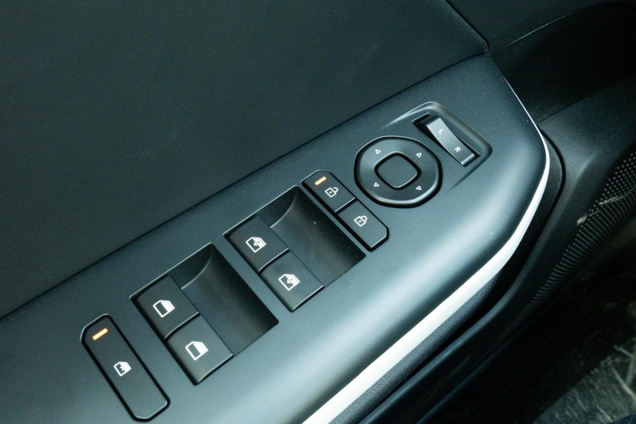 2026 Kia K4 GT-Line Turbo FWD Photo