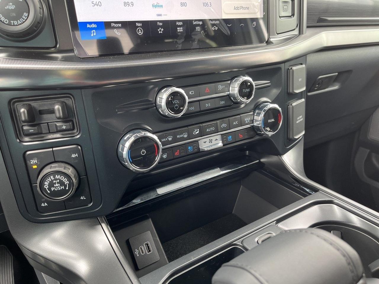 2026 Ford F-150 Lariat 4WD SuperCrew 5.5' Box Photo