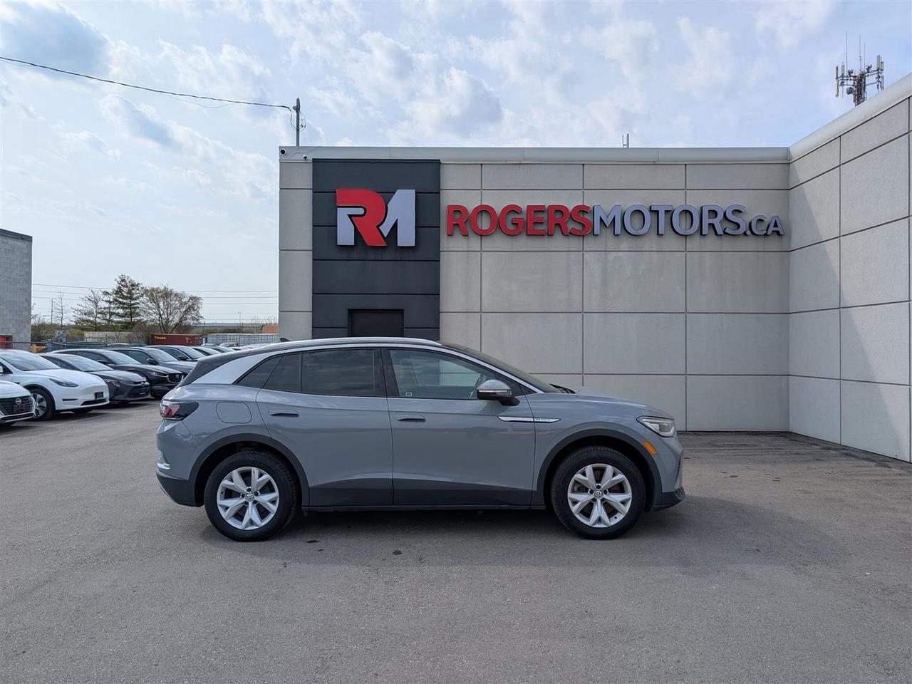 2022 Volkswagen ID4 PRO S AWD - PANO ROOF - LEATHER - TECH FEATS Photo