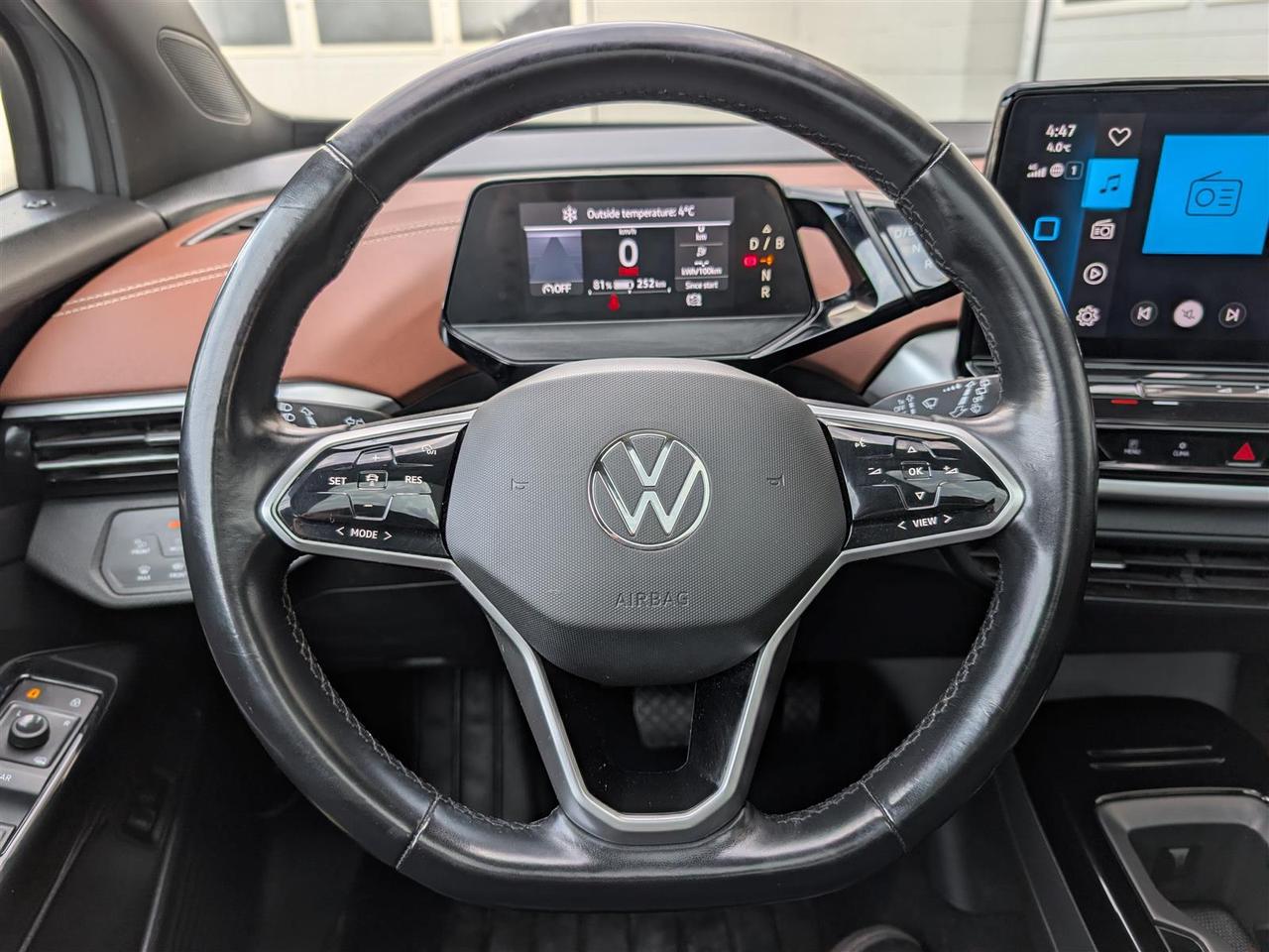 2022 Volkswagen ID4 PRO S AWD - PANO ROOF - LEATHER - TECH FEATS Photo