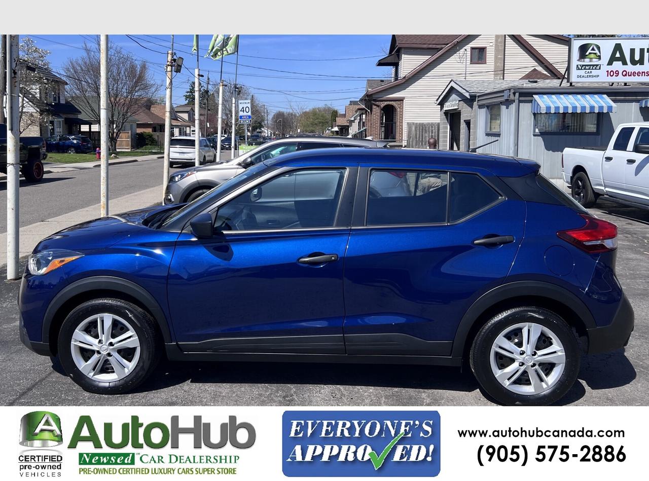 2019 Nissan Kicks S Photo3
