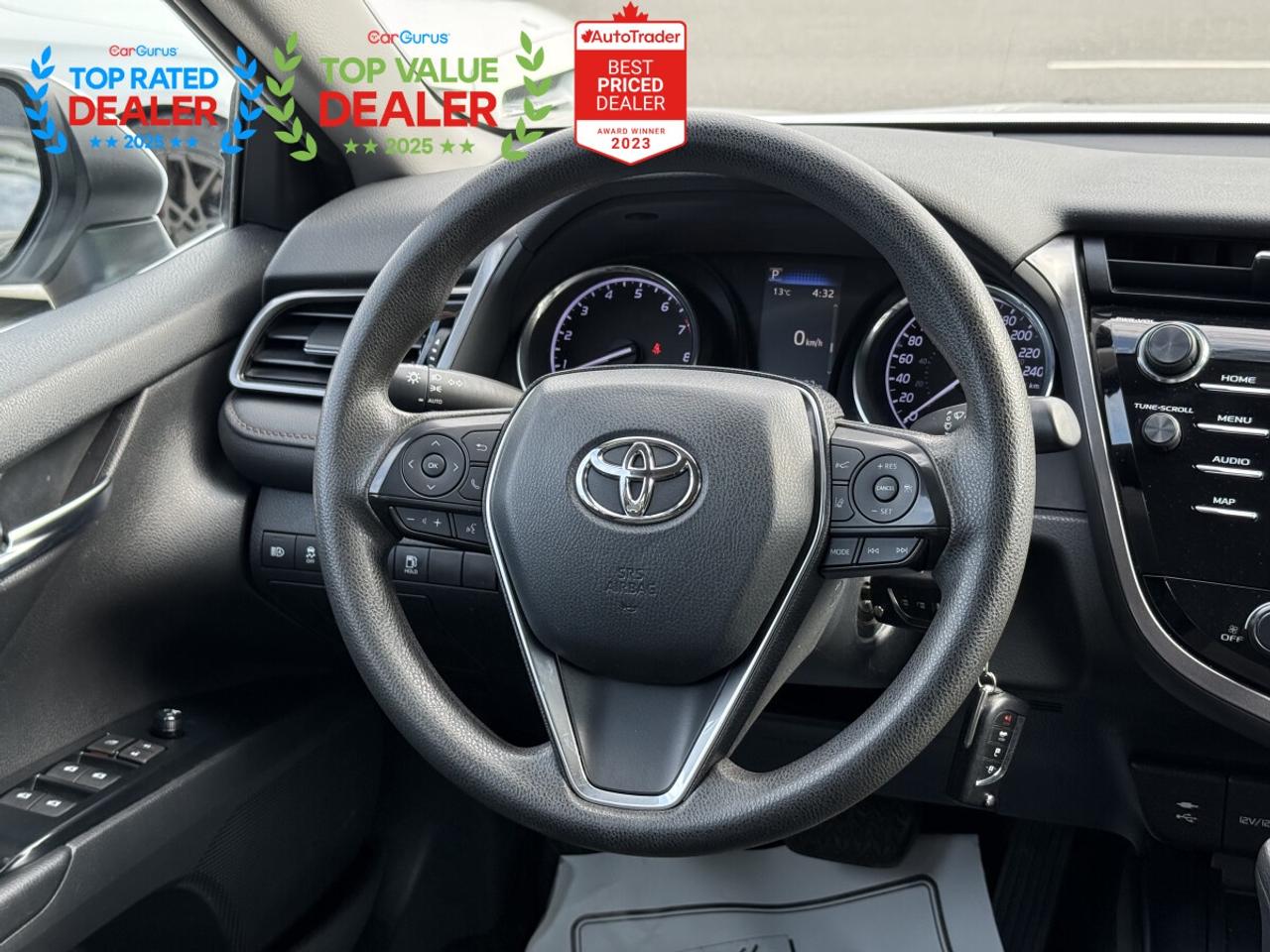 2019 Toyota Camry SE | FINANCE | REAR CAMERA | Photo