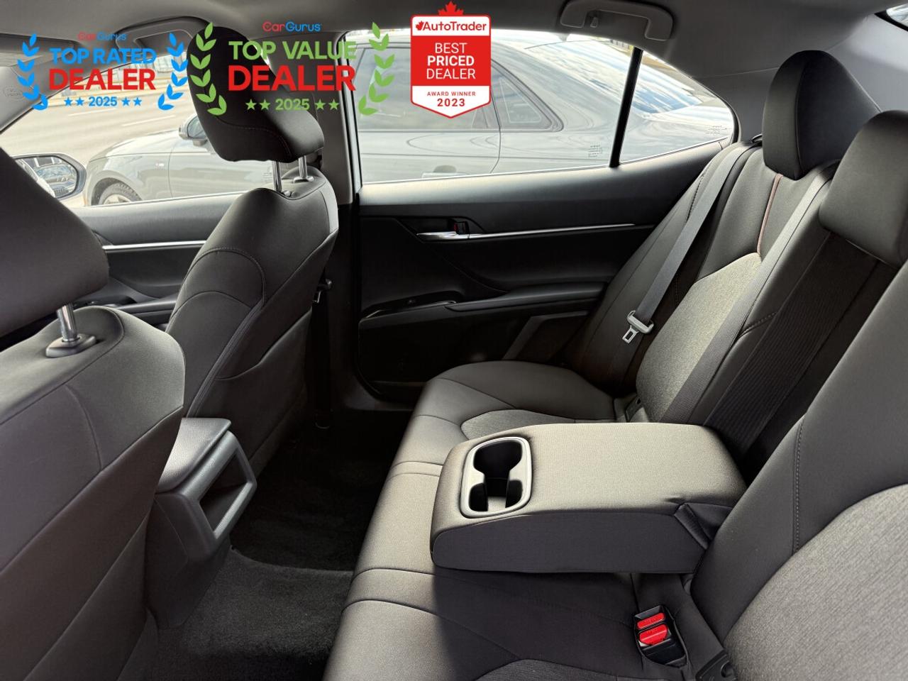 2019 Toyota Camry SE | FINANCE | REAR CAMERA | Photo