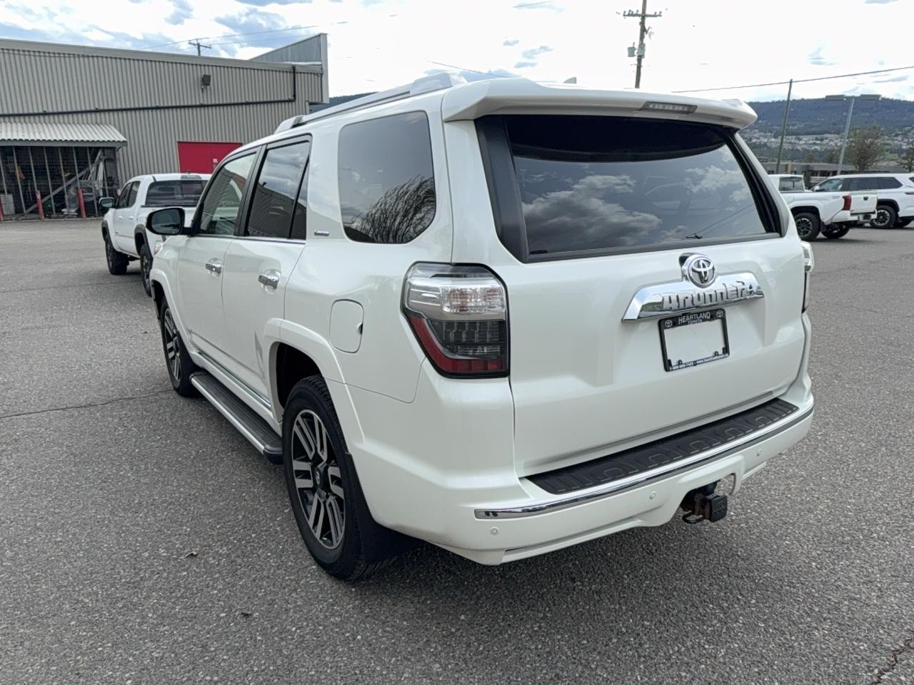 2020 Toyota 4Runner Limited Photo4