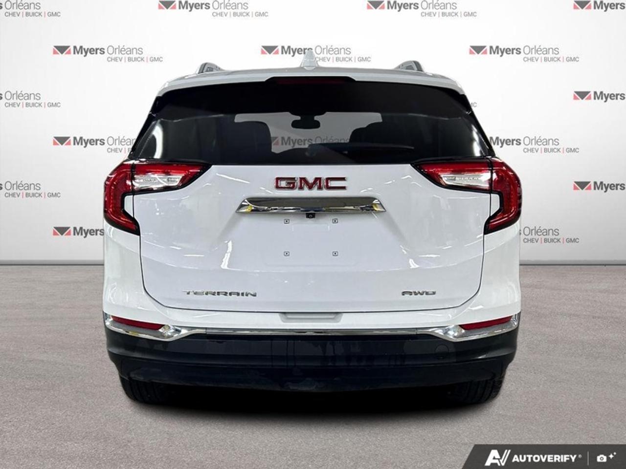 2024 GMC Terrain SLT  - Leather Seats -  Power Liftgate Photo3