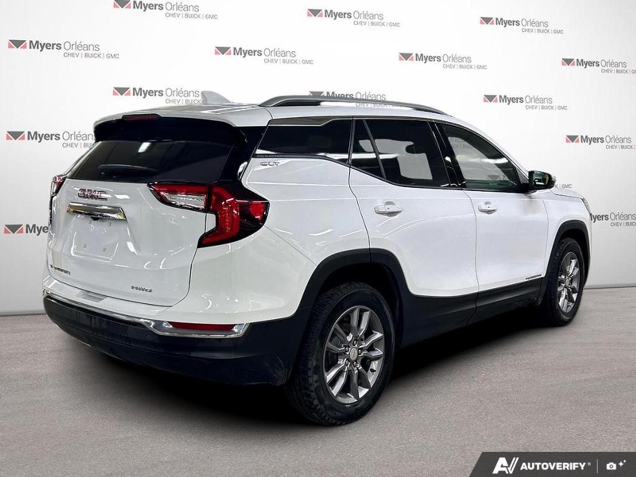 2024 GMC Terrain SLT  - Leather Seats -  Power Liftgate Photo4