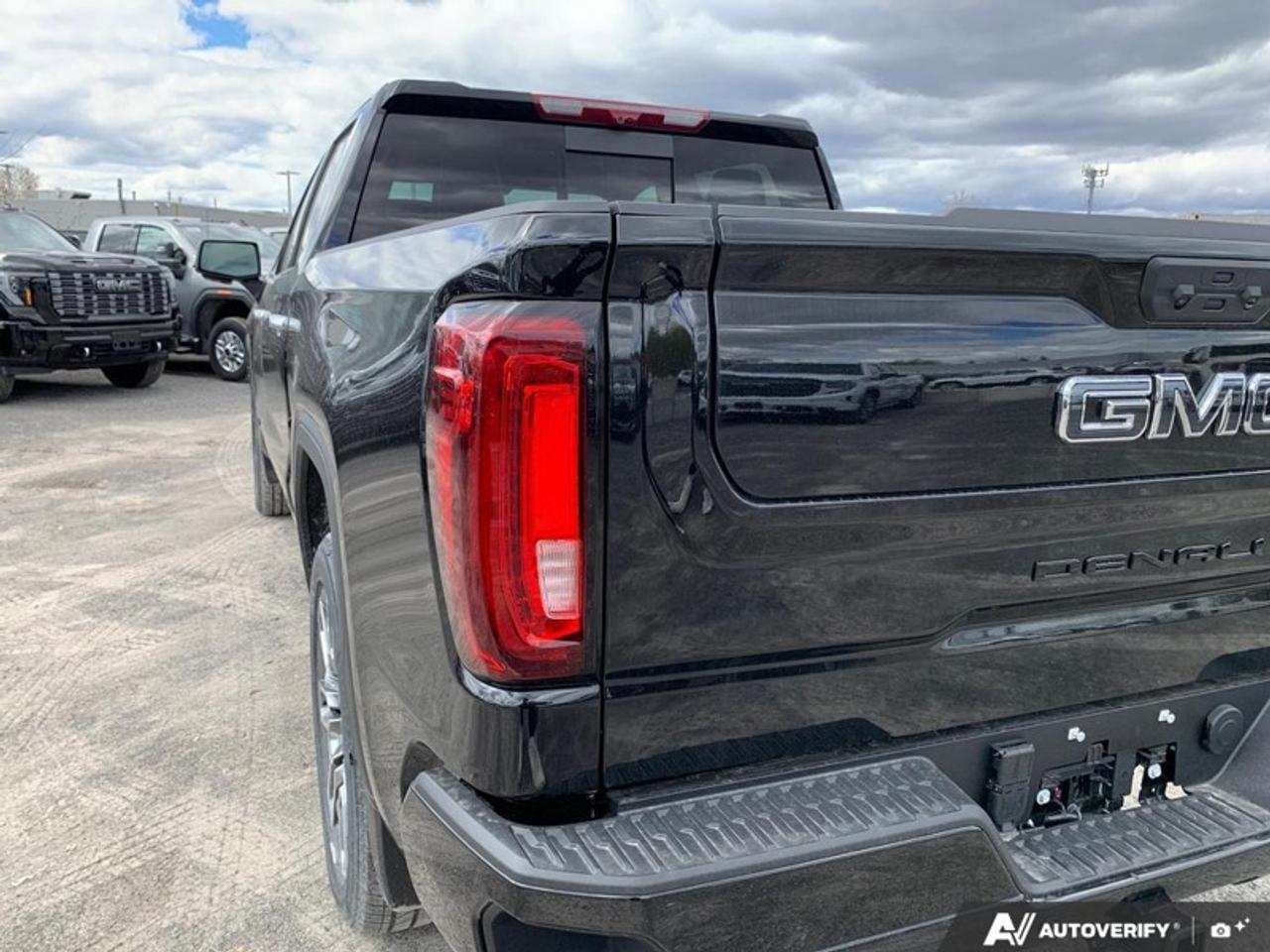 2026 GMC Sierra 1500 Denali Ultimate  - Leather Seats Photo
