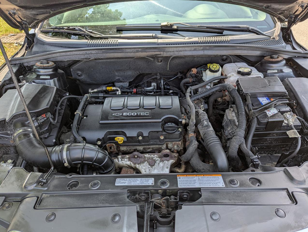 2012 Chevrolet Cruze "Gas MISER" certified + FREE 6M warranty Photo