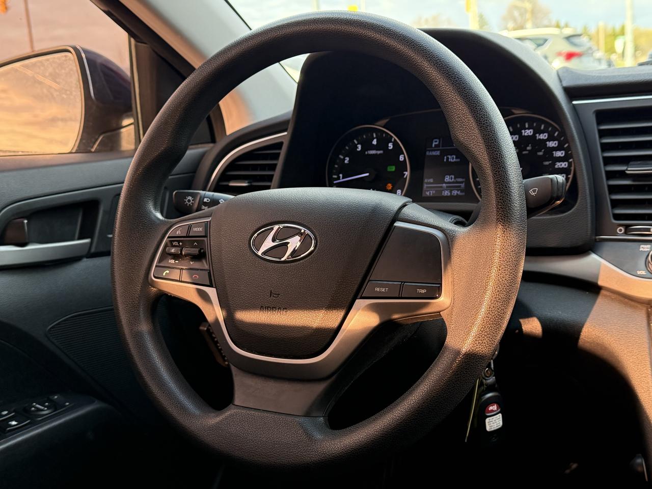 2017 Hyundai Elantra LE Photo