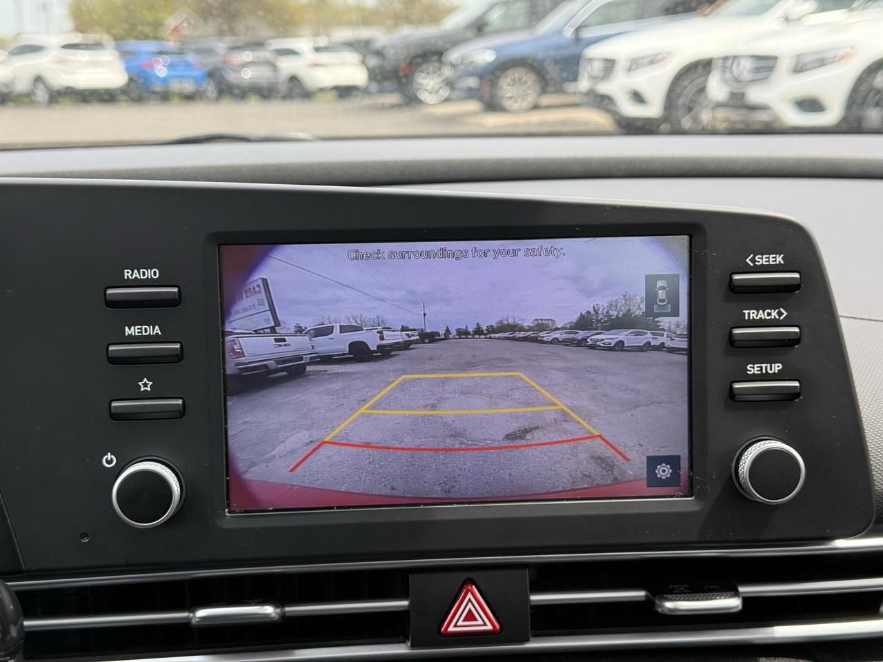 2021 Hyundai Elantra Preferred IVT w/Sun & Tech Package Photo
