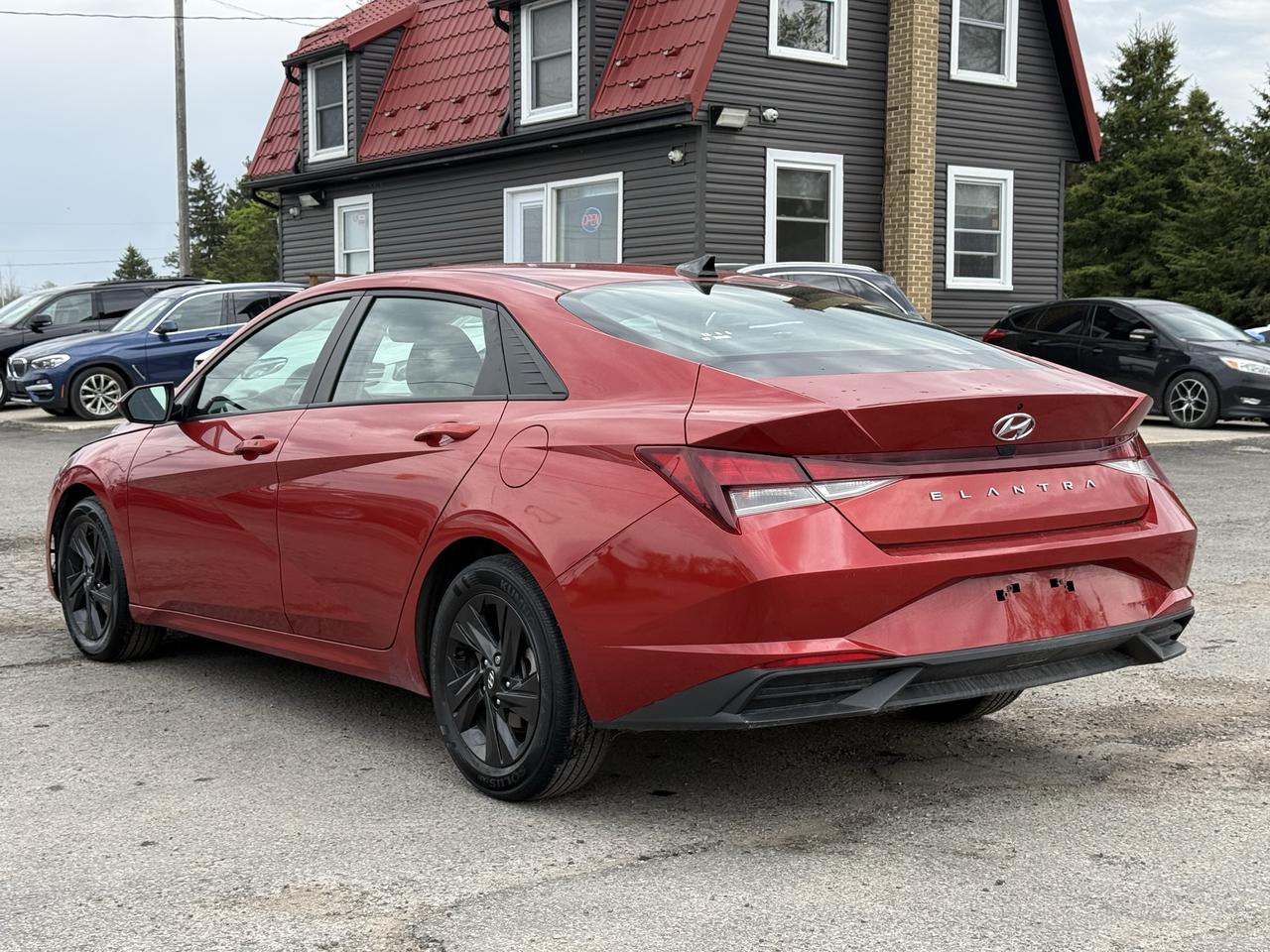 2021 Hyundai Elantra Preferred IVT w/Sun & Tech Package Photo